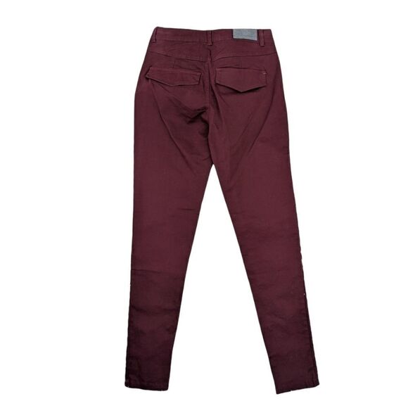 NWT Carmar Women's Burgundy Ankle Zip Pants Size 4 - Picture 2 of 9